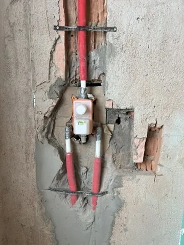 Inbouwkraan in de badkamermuur