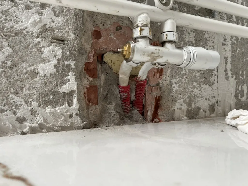 Aansluiting van een radiatorkraan
